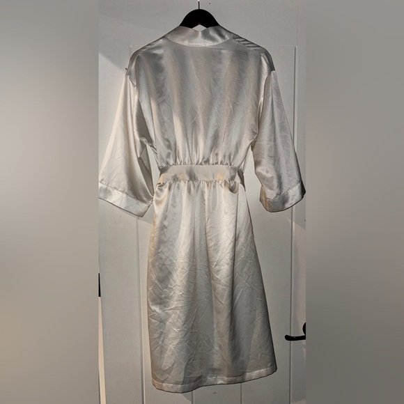 Cabernet By Sleep Sense Intimate Bride Satin Self Tie Robe Bathrobe Women S - Picture 2 of 7